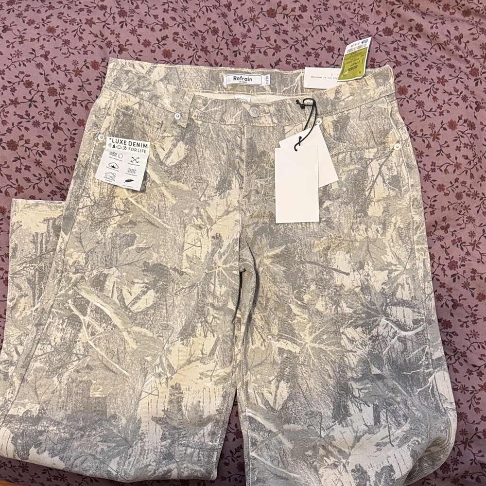 Refuge Women’s Camo Wide leg jeans